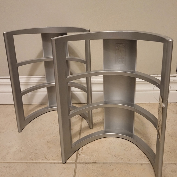 2x Case Logic DVD storage stands - Picture 1 of 6